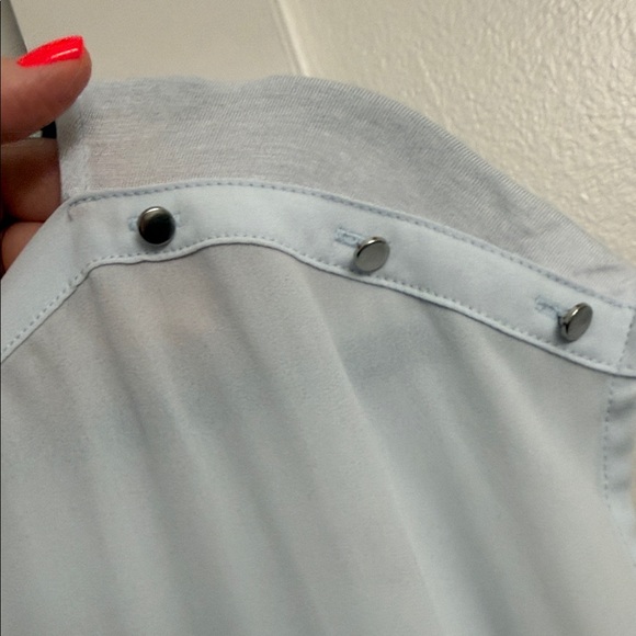 LOFT Soft Blue Women's Blouse - Picture 2 of 4
